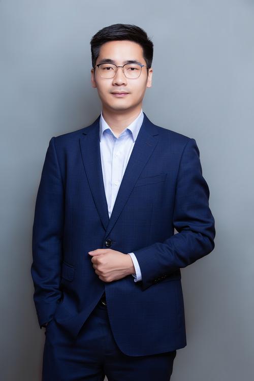 黄秀英 创始人 & 执行董事