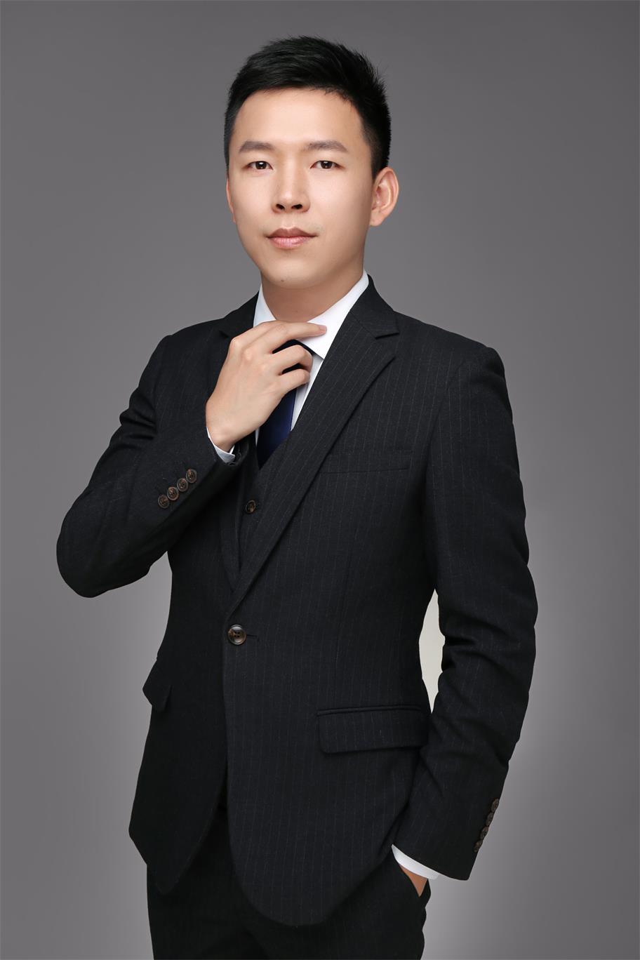 黄秀英 创始人 & 执行董事